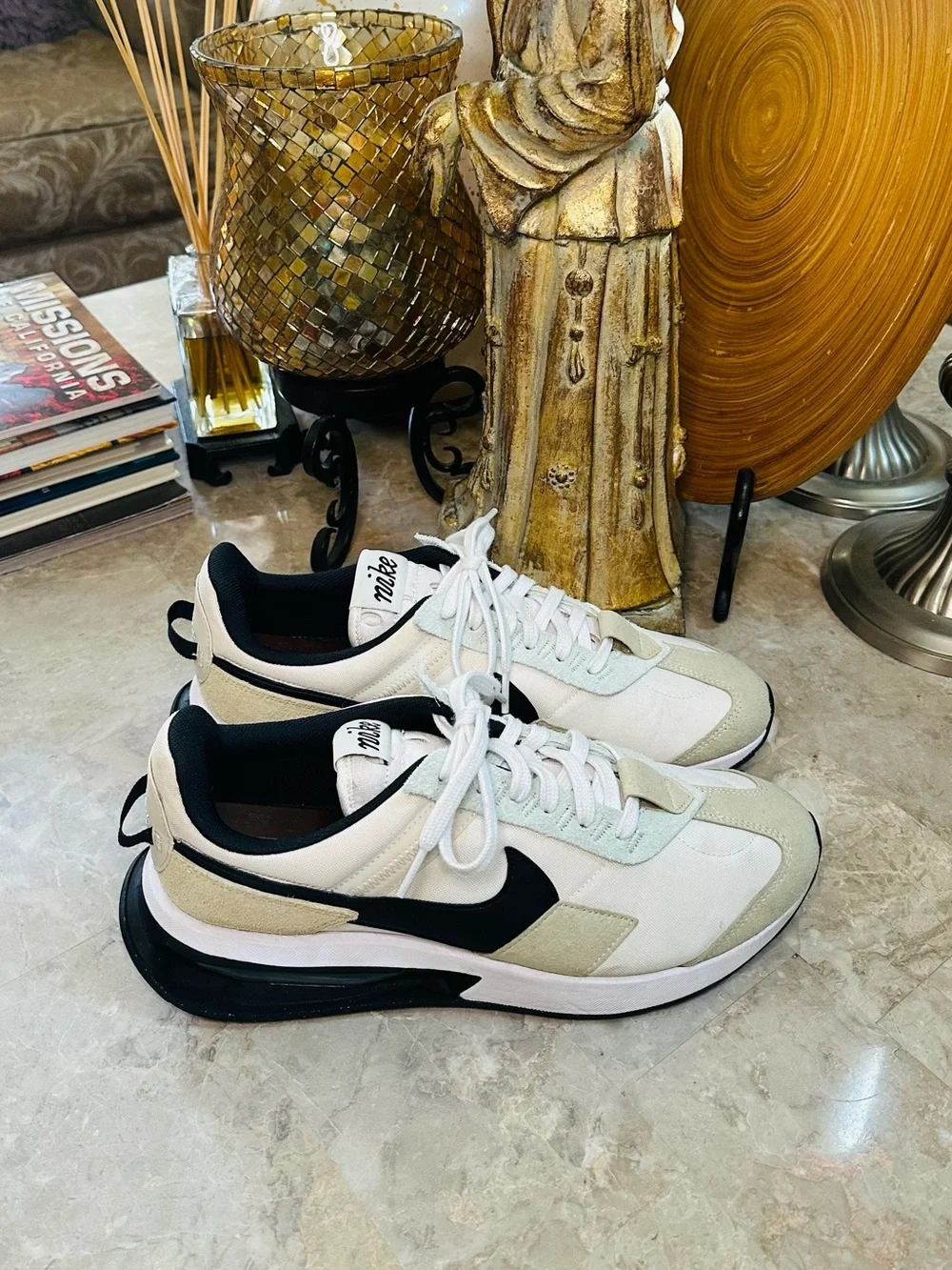 Nike Air Max Pre Day Mens Sneakers Shoes Size 10 Summit White Black DC5331-001